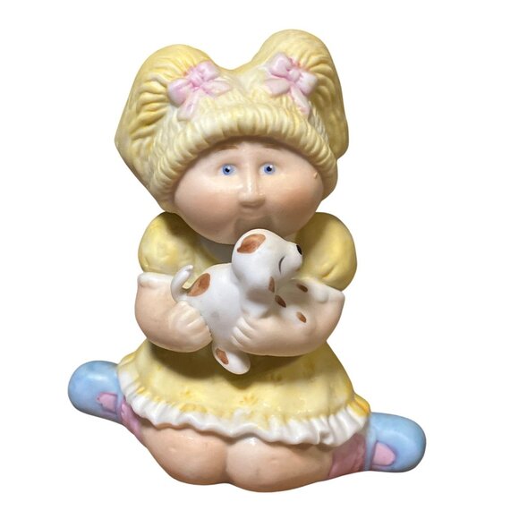 Ceramic Girl Figurine With Yellow Dress and Puppy - Picture 3 of 11